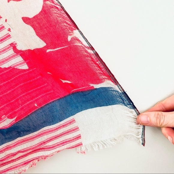 🎯3/$10 LOFT Coral White Grain Stripe Floral Lightweight Scarf Blue Border - Picture 6 of 6